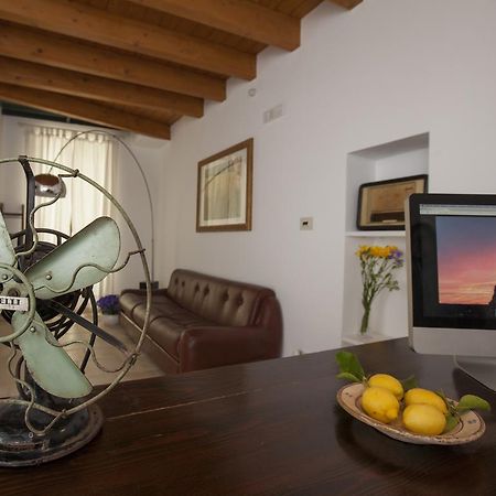 Bed and Breakfast Dimora Nonna Rosa Conversano Exterior foto